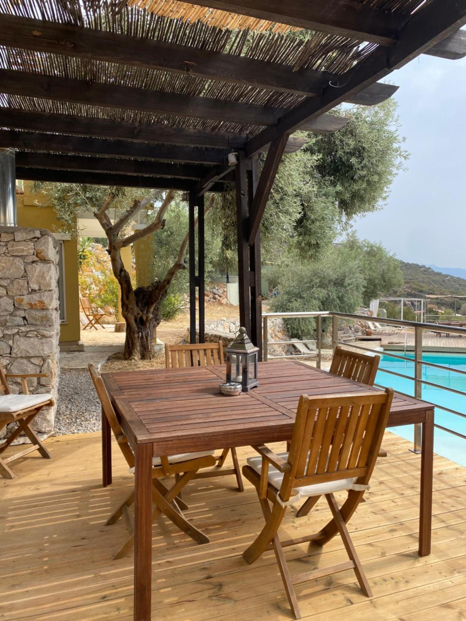 Апартаменты Melolia Estate Thebes Экстерьер фото